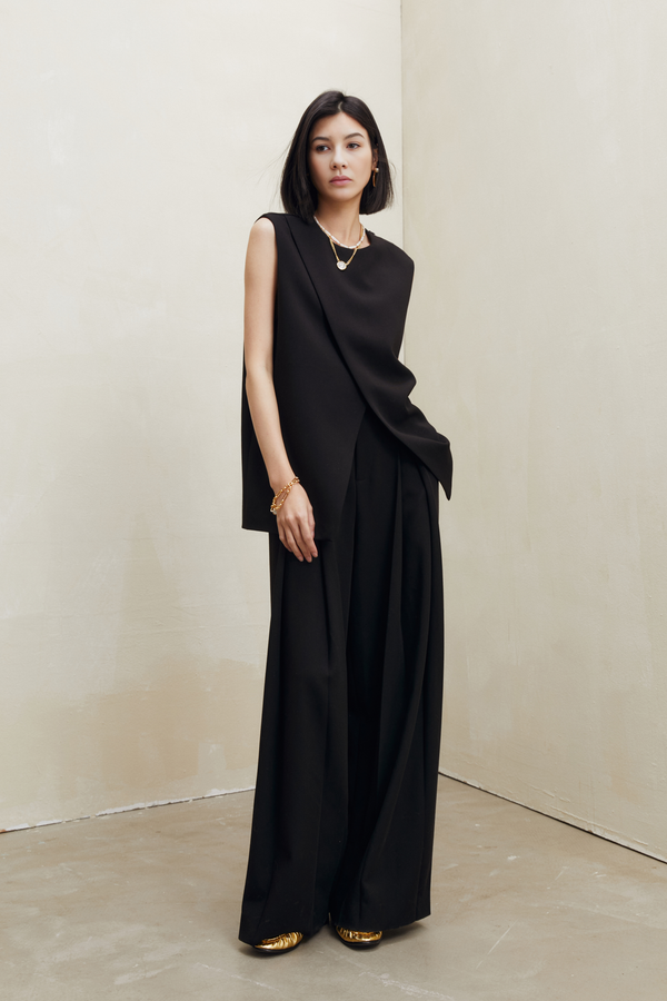 H-Shaped Slanted Placket Vest